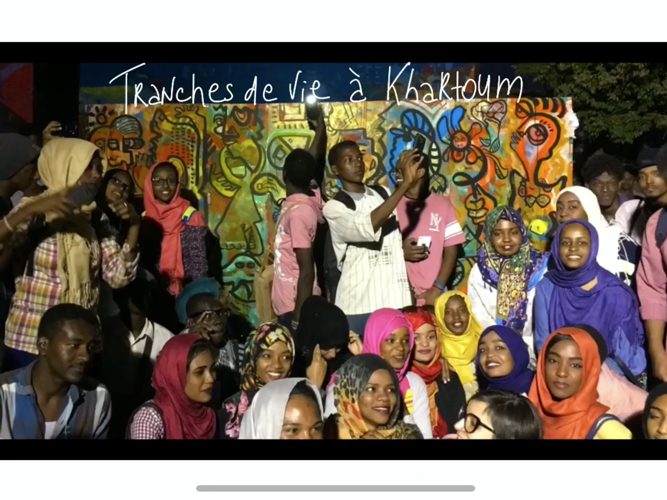 Animation Team building fresque plexiglass internationale organisé par aNa artiste et anaystof à Khartoum